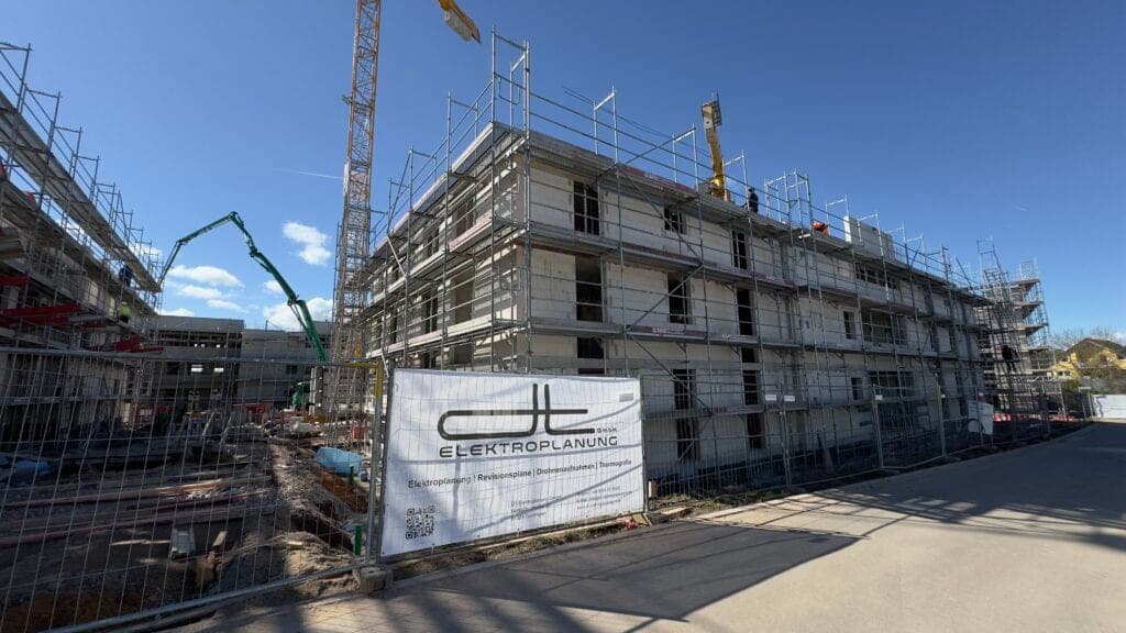 Schultheiß, Heßdorf (Sonnenring) — Baustelle, weitere Ansicht